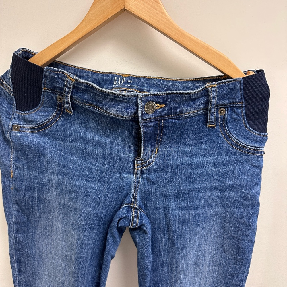 Gap Maternity crop Jeans